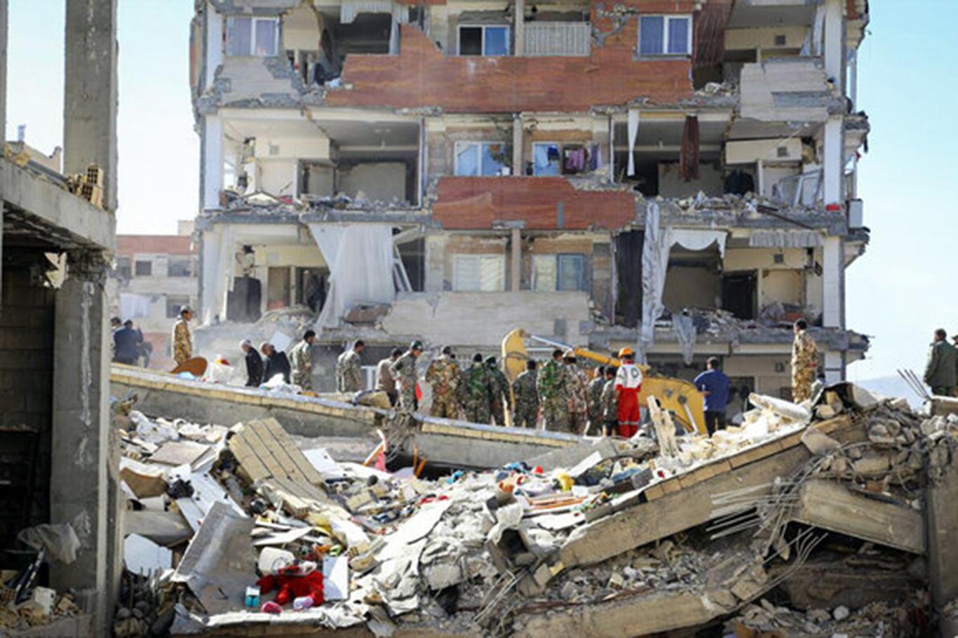 Depremde hayatını kaybedenlerin sayısı 335'e ulaştı